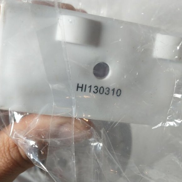 Star Wars: R2-D2 Figure Plastic Bank 10.5" Tall Diamond Select 2011 - Picture 4 of 8